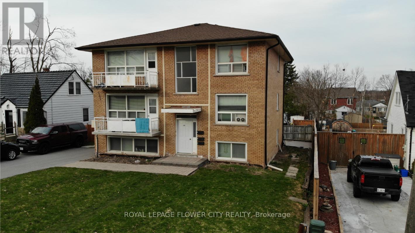 189 PEEL STREET, Barrie, Ontario