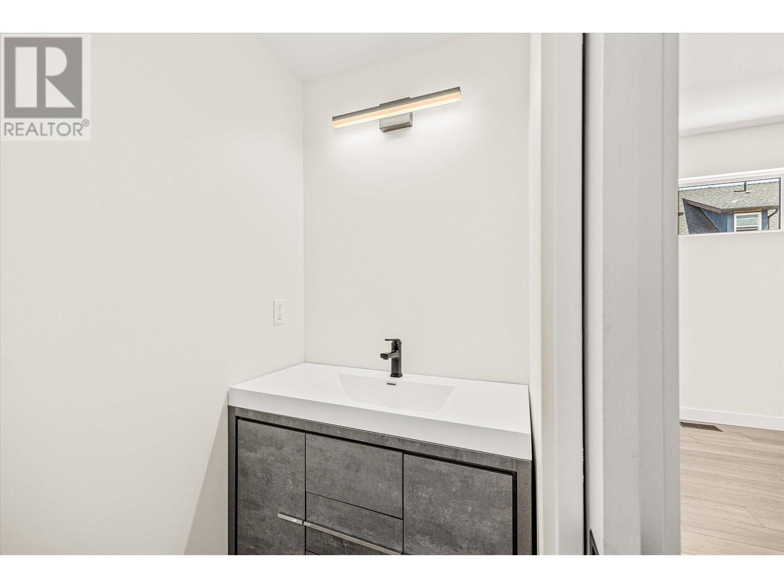 10907 Prairie Valley Road, Summerland, British Columbia  V0H 1Z8 - Photo 16 - 10348871