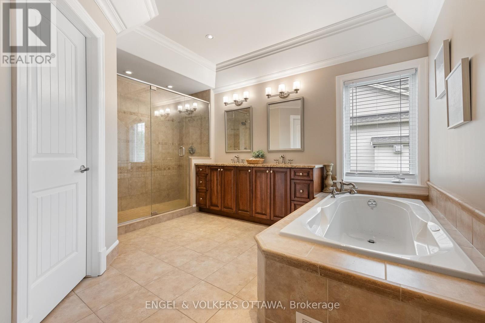 1468 Sandy Beach Court, Ottawa, Ontario  K4P 0C2 - Photo 20 - X12167388