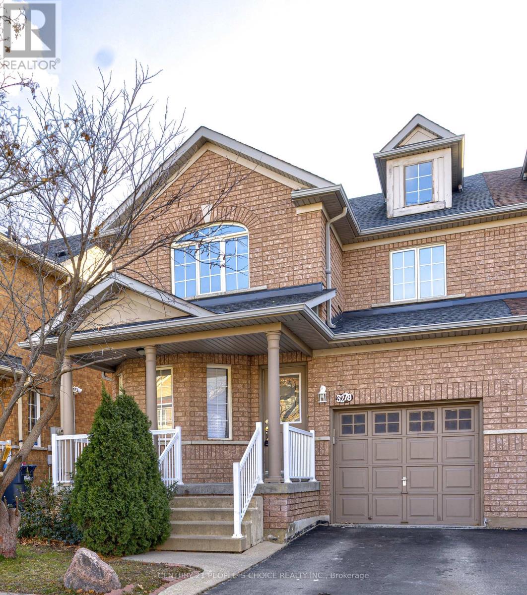Upper - 3278 Springrun Way, Mississauga, Ontario  L5M 6T2 - Photo 1 - W12167312