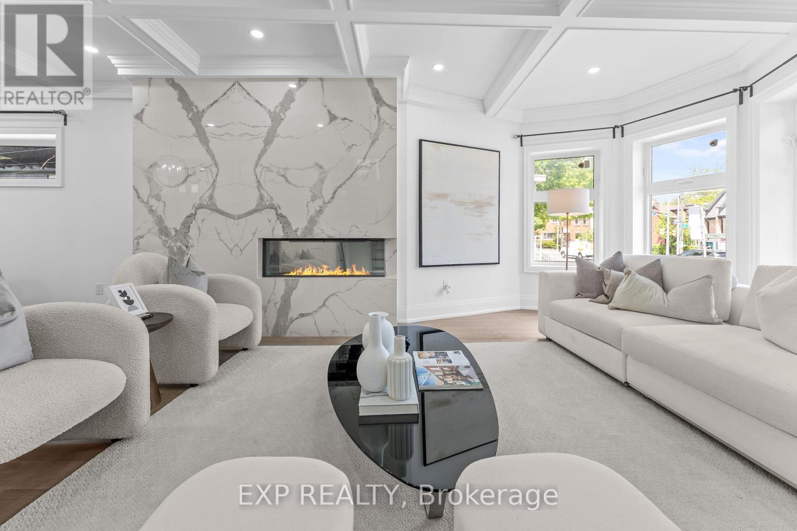 298 Keele Street, Toronto, Ontario  M6P 2K4 - Photo 6 - W12167314