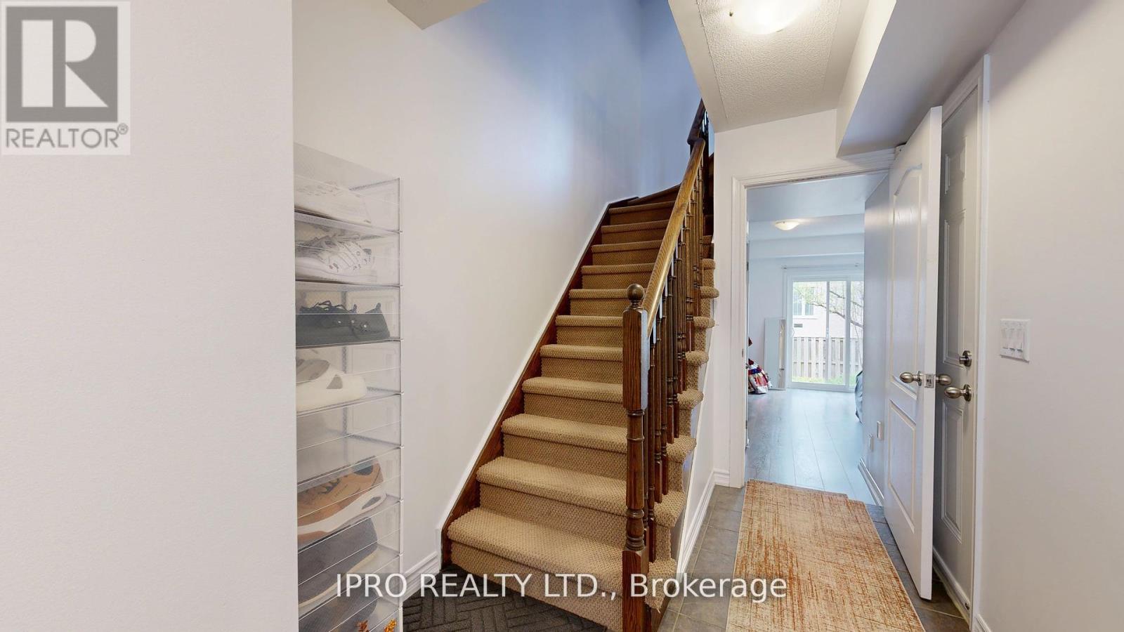 8 Bakewell Street, Brampton, Ontario  L5L 2E5 - Photo 14 - W12167339