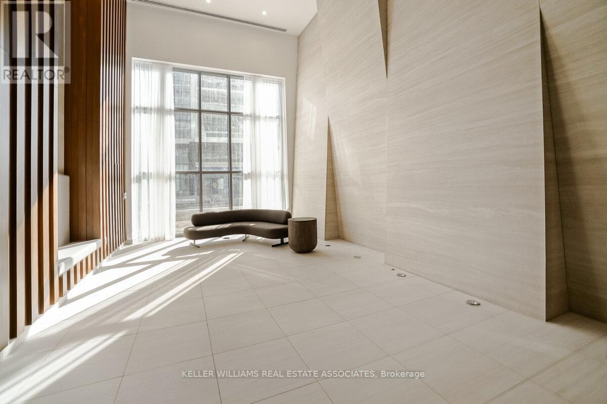 Property at 4004 - 70 ANNIE CRAIG DRIVE NE image 4