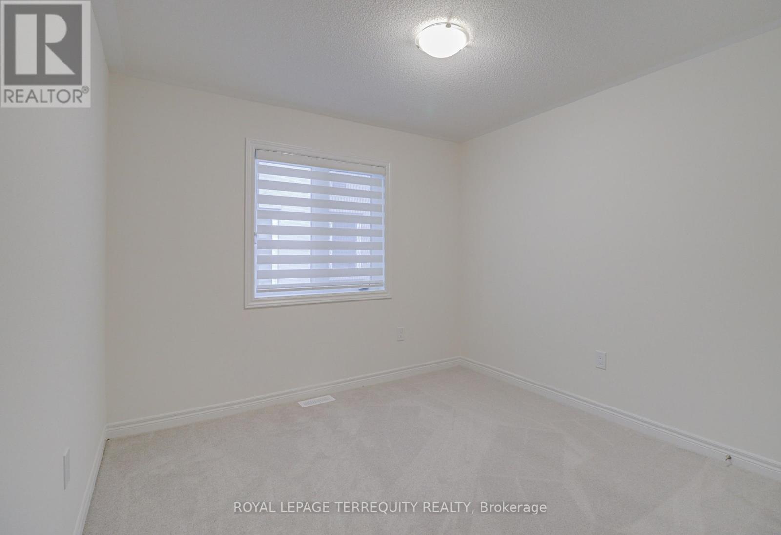3915 Koenig Road, Burlington, Ontario  L7M 0Z9 - Photo 28 - W12167367