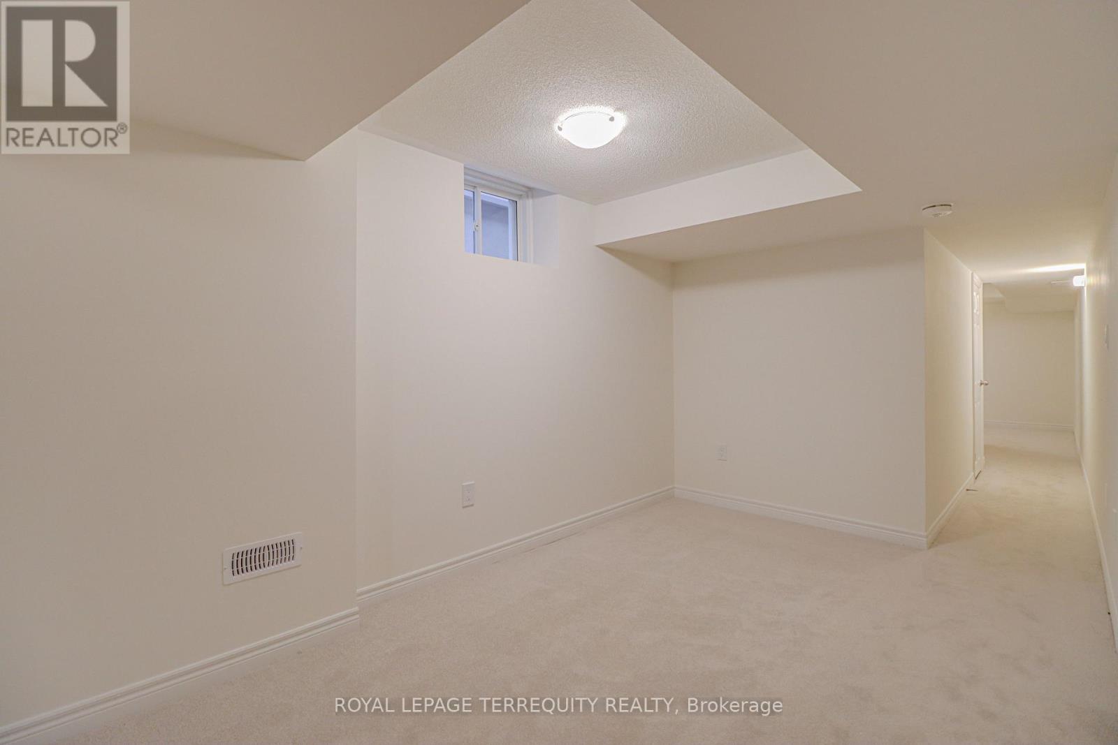 3915 Koenig Road, Burlington, Ontario  L7M 0Z9 - Photo 36 - W12167367