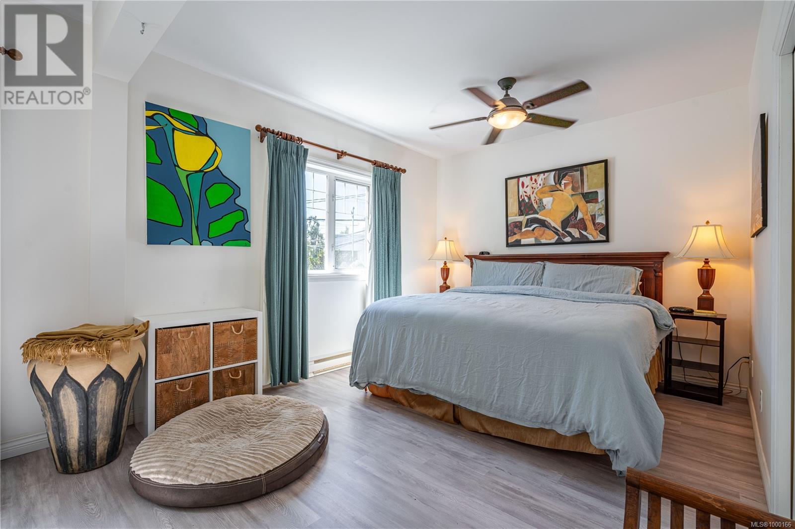 Property at 485 Head St image 1