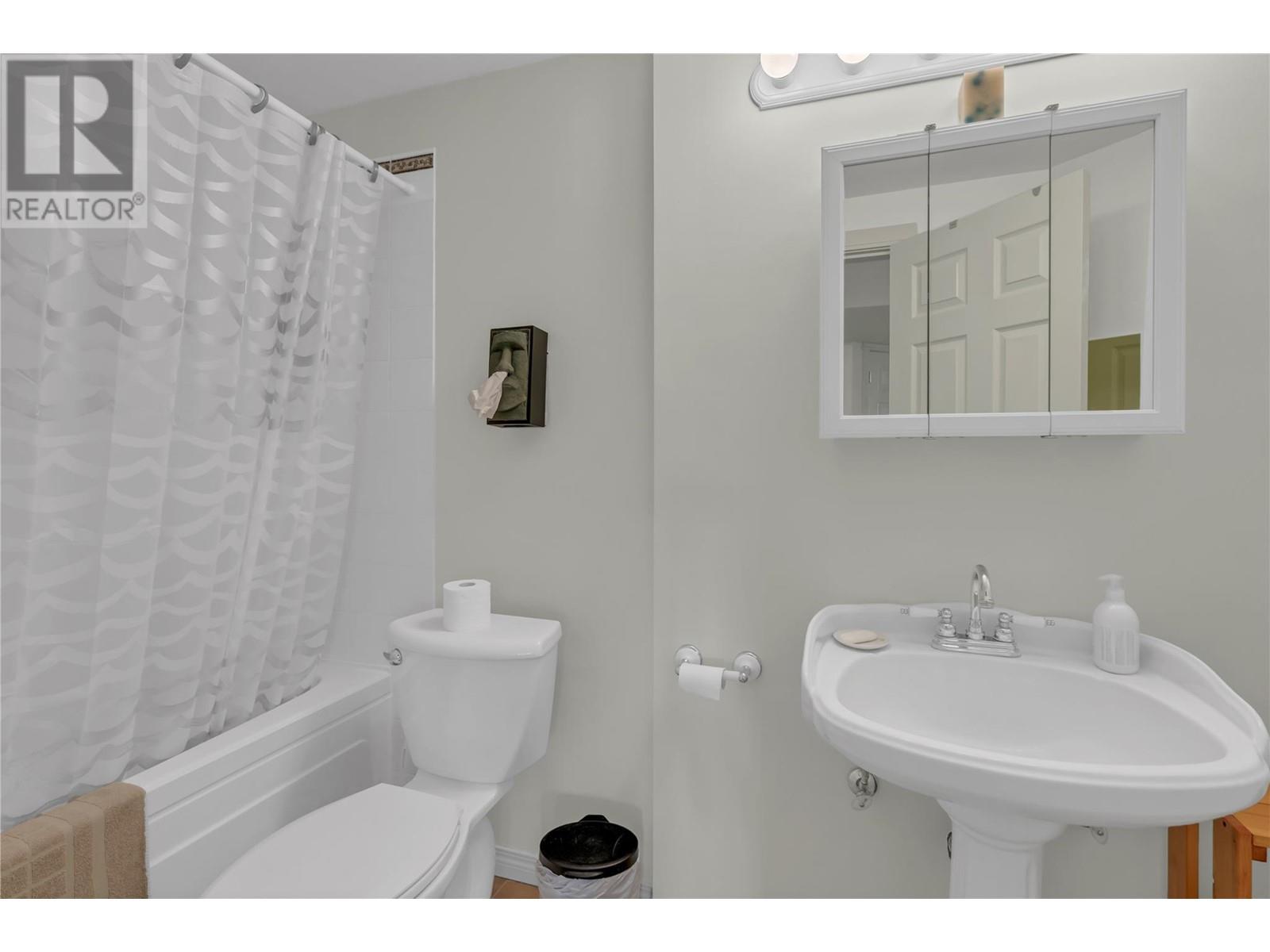 12823 Mclarty Place, Summerland, British Columbia  V0H 1Z8 - Photo 8 - 10348636