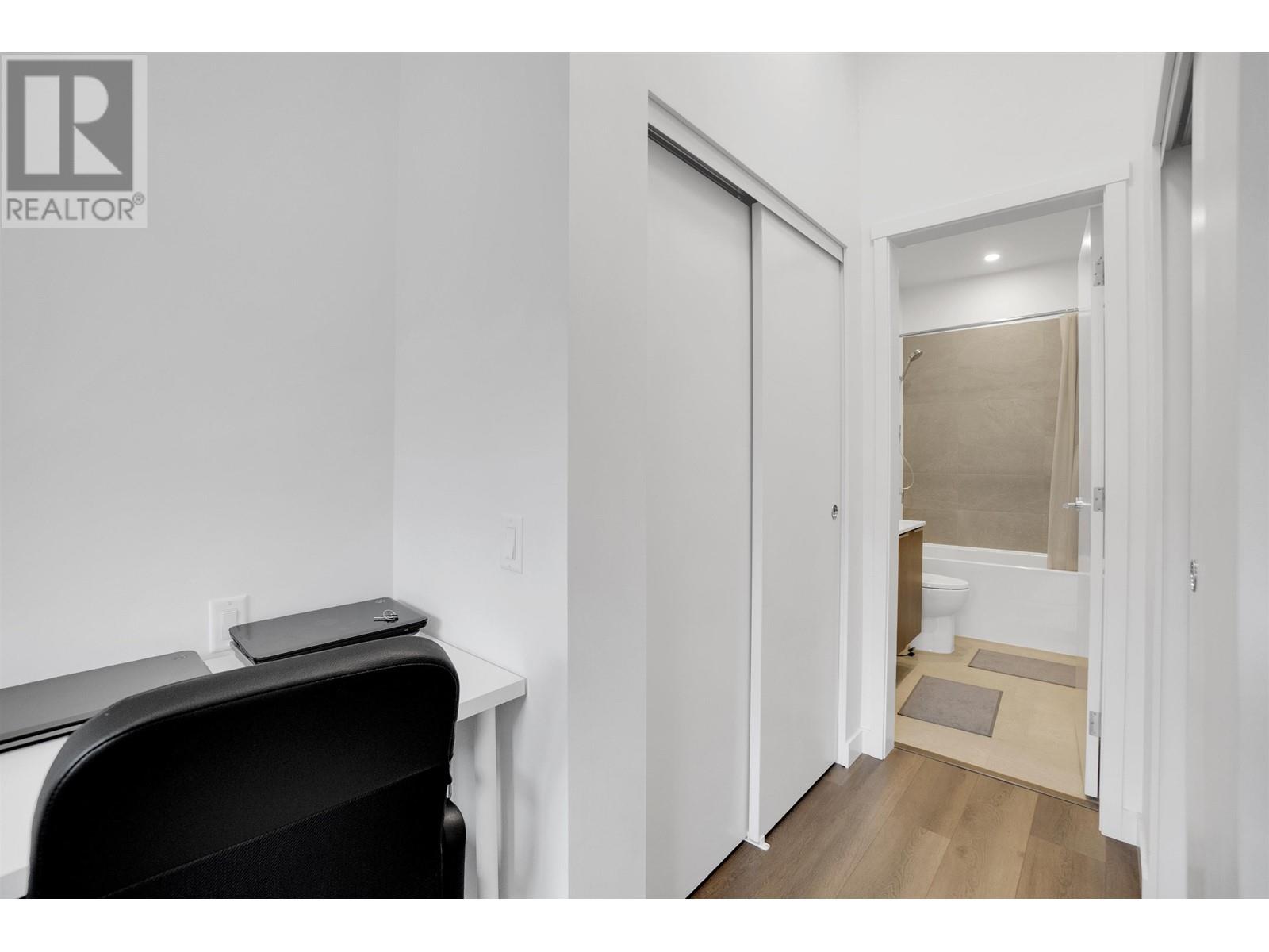 110 645 Como Lake Avenue, Coquitlam, British Columbia  V3J 0N9 - Photo 25 - R3006178