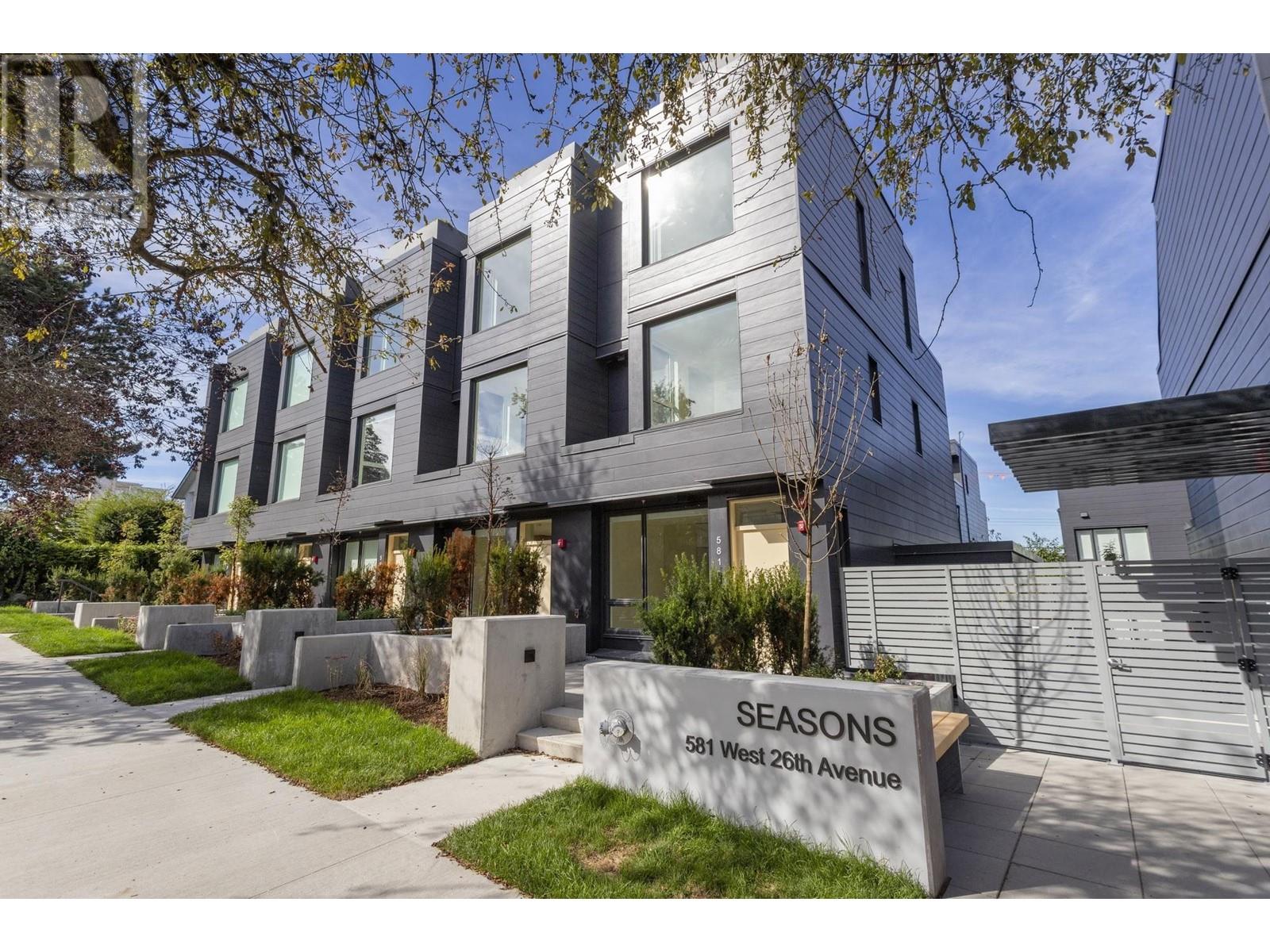 585 W 26TH AVENUE, Vancouver, British Columbia