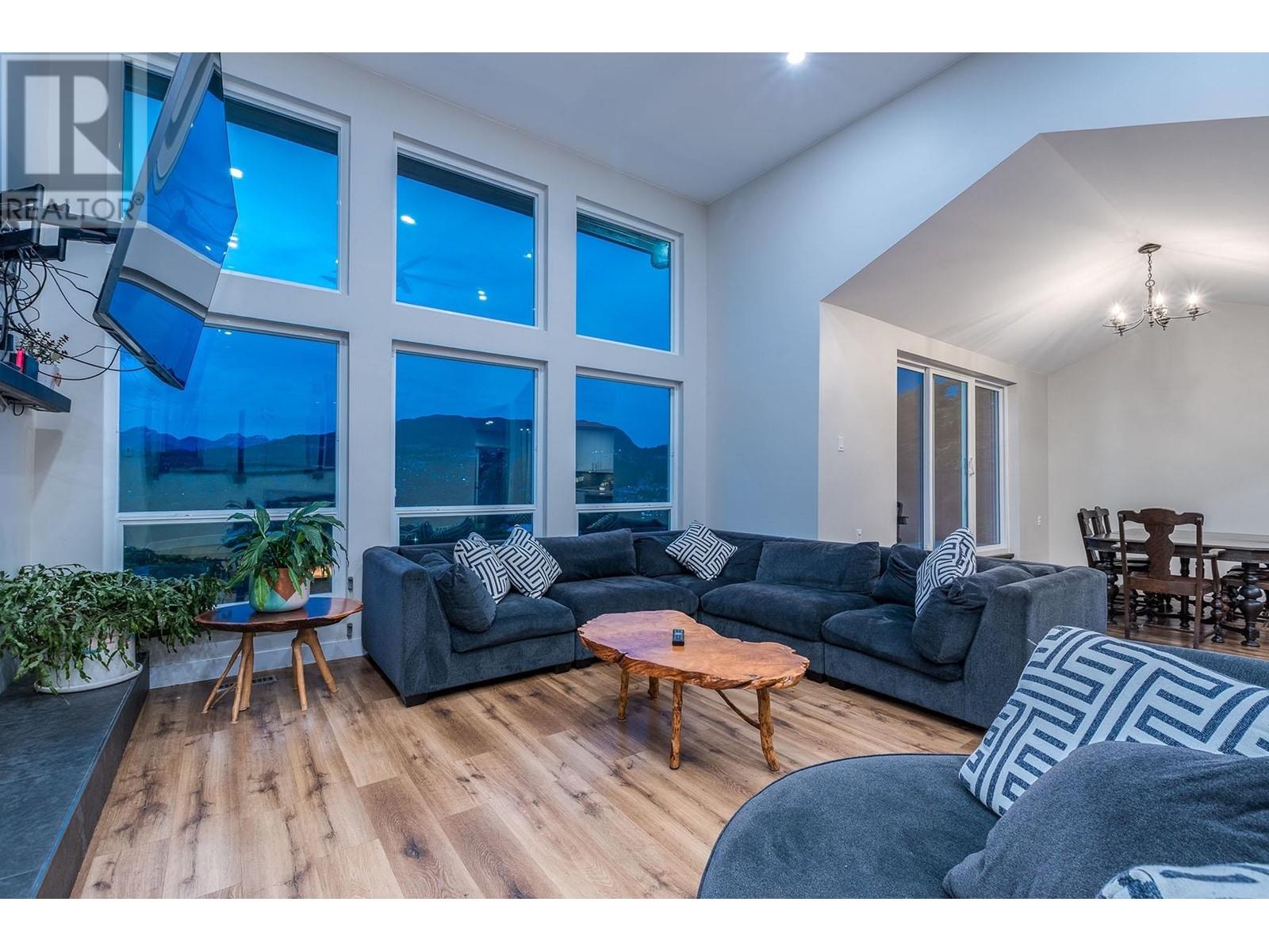 3187 Mariner Way, Coquitlam, British Columbia  V3C 4M8 - Photo 5 - R3006180