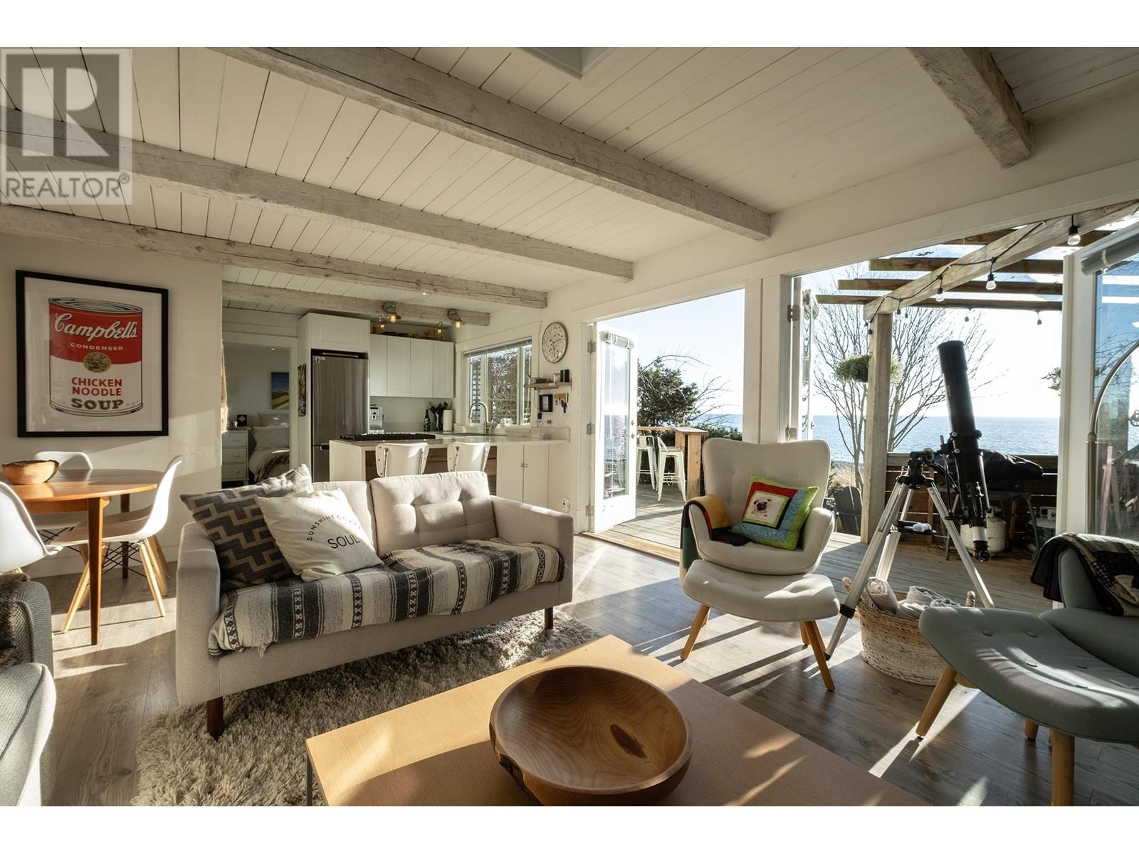 2028 Ocean Beach Esplanade, Gibsons, British Columbia  V0N 1V5 - Photo 10 - R3006213