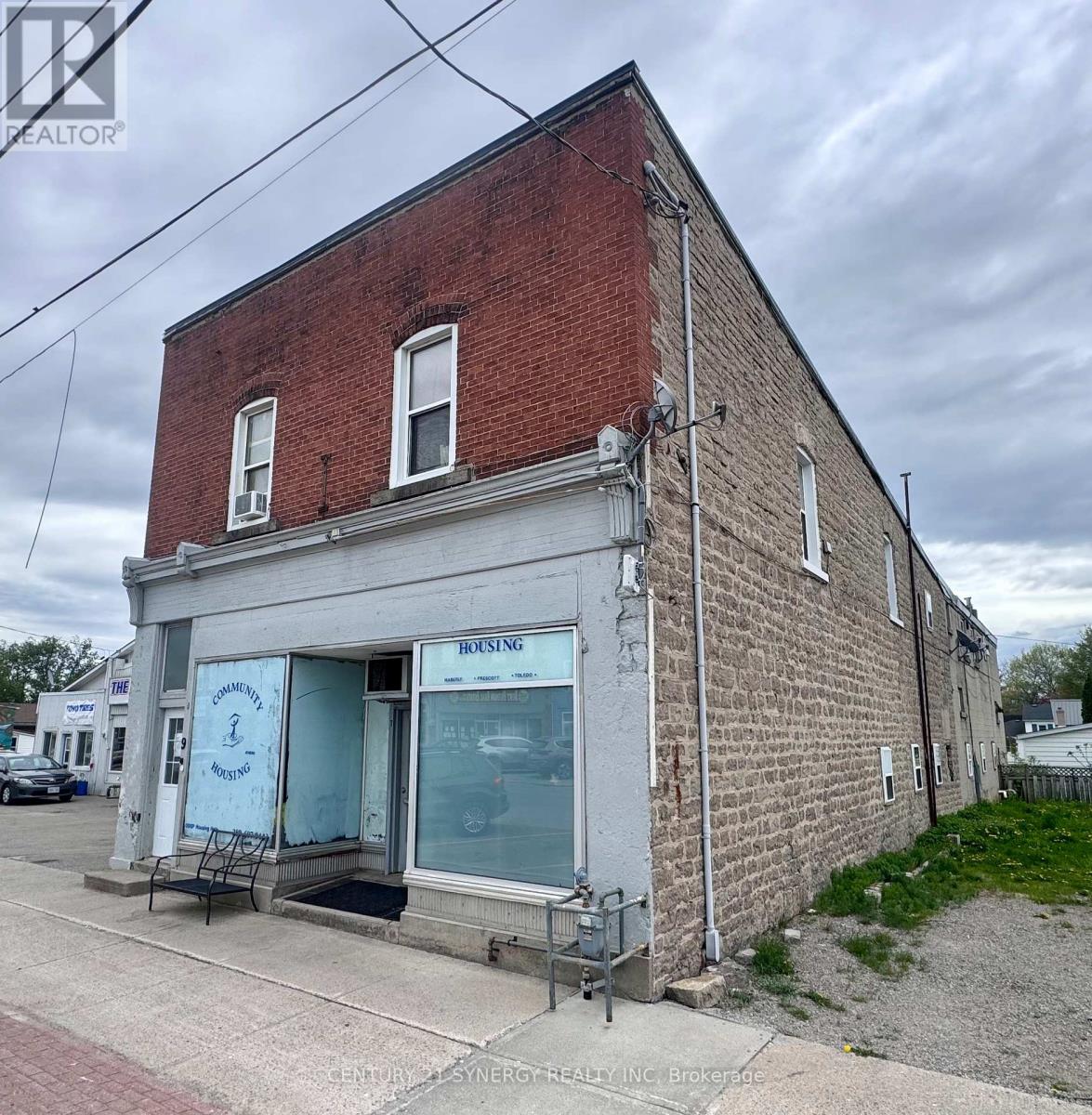9 Main Street E, Athens, Ontario  K0E 1B0 - Photo 2 - X12167402