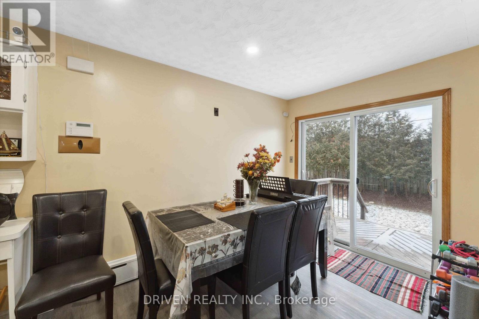 1266 Walkley Road, Ottawa, Ontario  K1V 6P7 - Photo 10 - X12167415