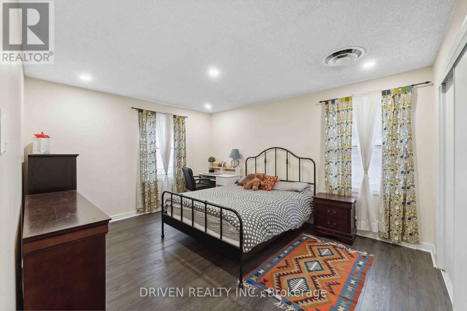 1266 Walkley Road, Ottawa, Ontario  K1V 6P7 - Photo 19 - X12167415