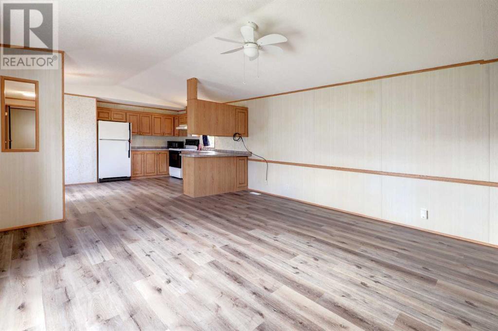 844 Madison Drive, Irricana, Alberta  T0M 1B0 - Photo 4 - A2222873