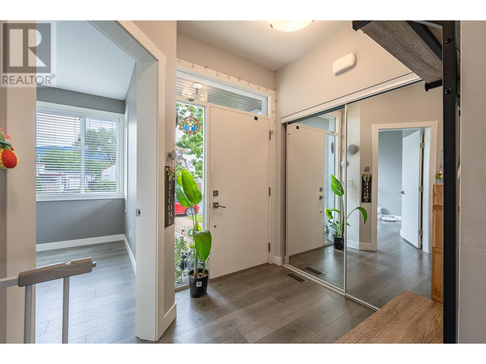 2802 40 Street Unit# 1, Vernon, British Columbia  V1T 6J7 - Photo 3 - 10347197