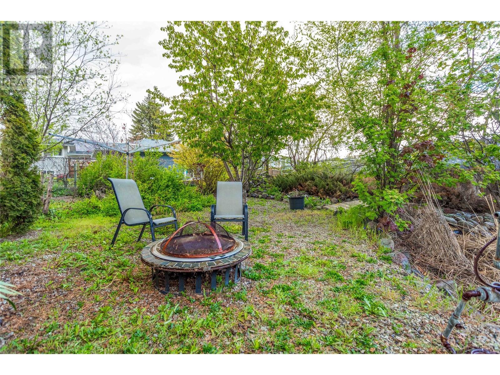 1560 Ponderosa Road, West Kelowna, BC V1Z1N1