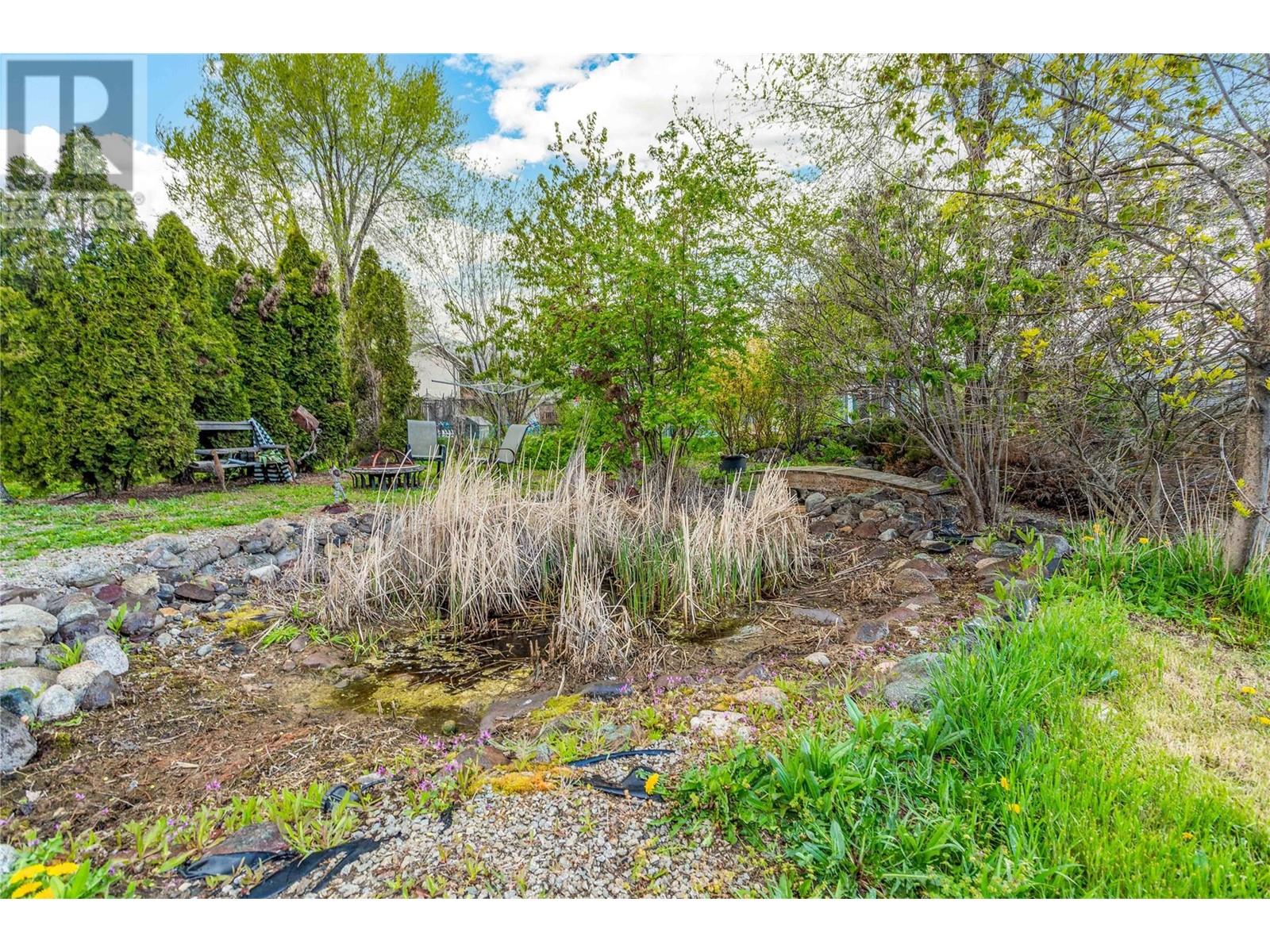 1560 Ponderosa Road, West Kelowna, BC V1Z1N1