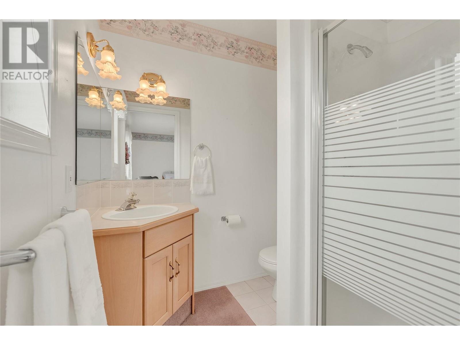 13208 Armstrong Avenue, Summerland, British Columbia  V0H 1Z0 - Photo 15 - 10349025