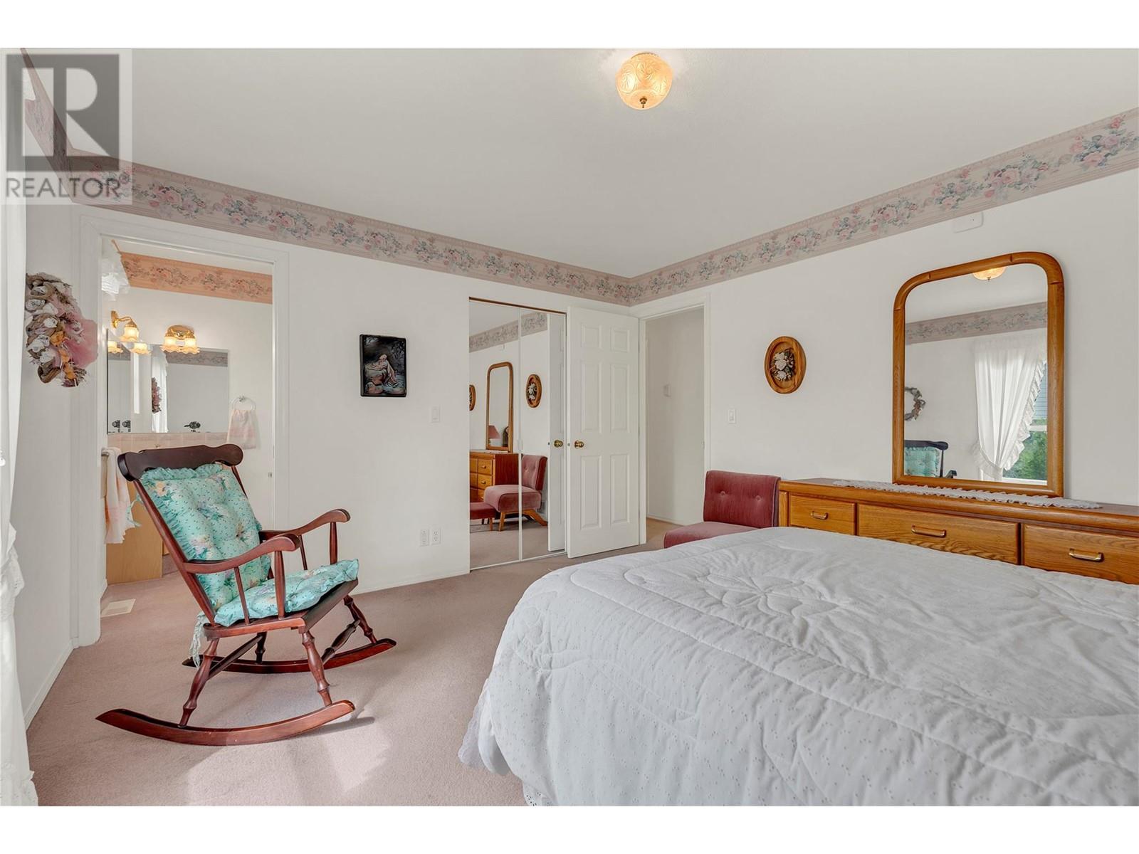 13208 Armstrong Avenue, Summerland, British Columbia  V0H 1Z0 - Photo 14 - 10349025