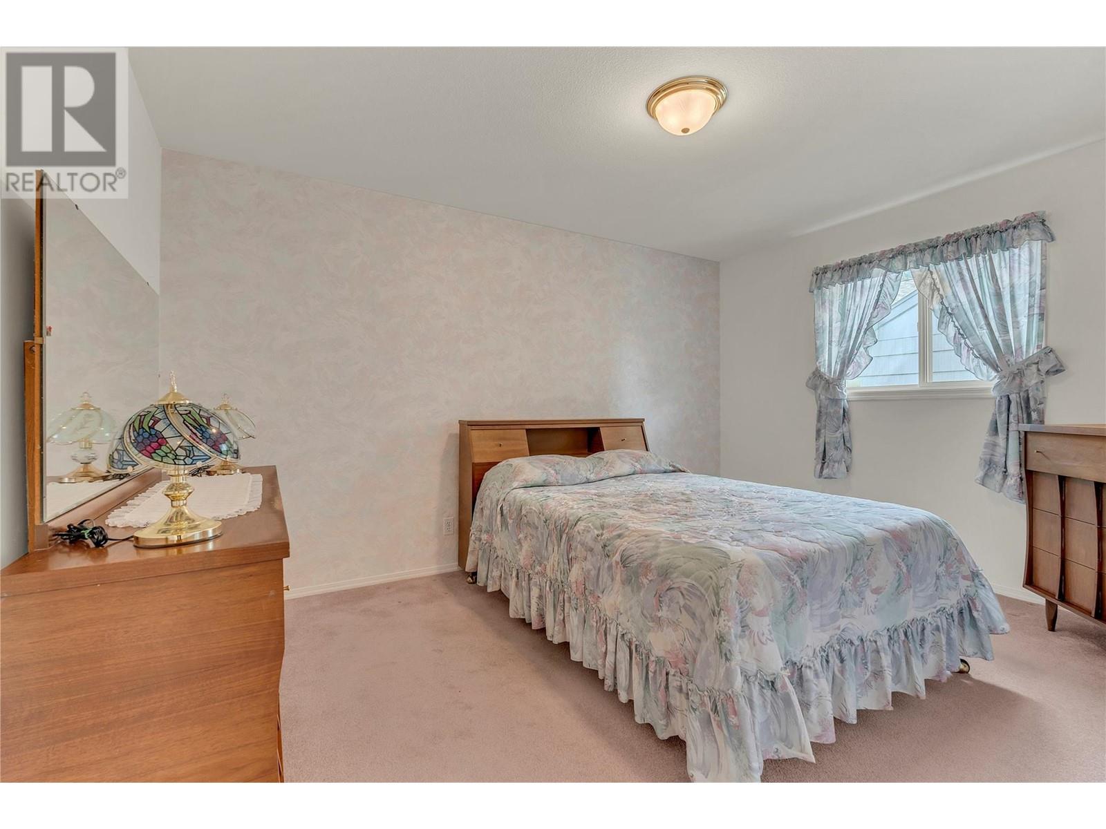 13208 Armstrong Avenue, Summerland, British Columbia  V0H 1Z0 - Photo 18 - 10349025