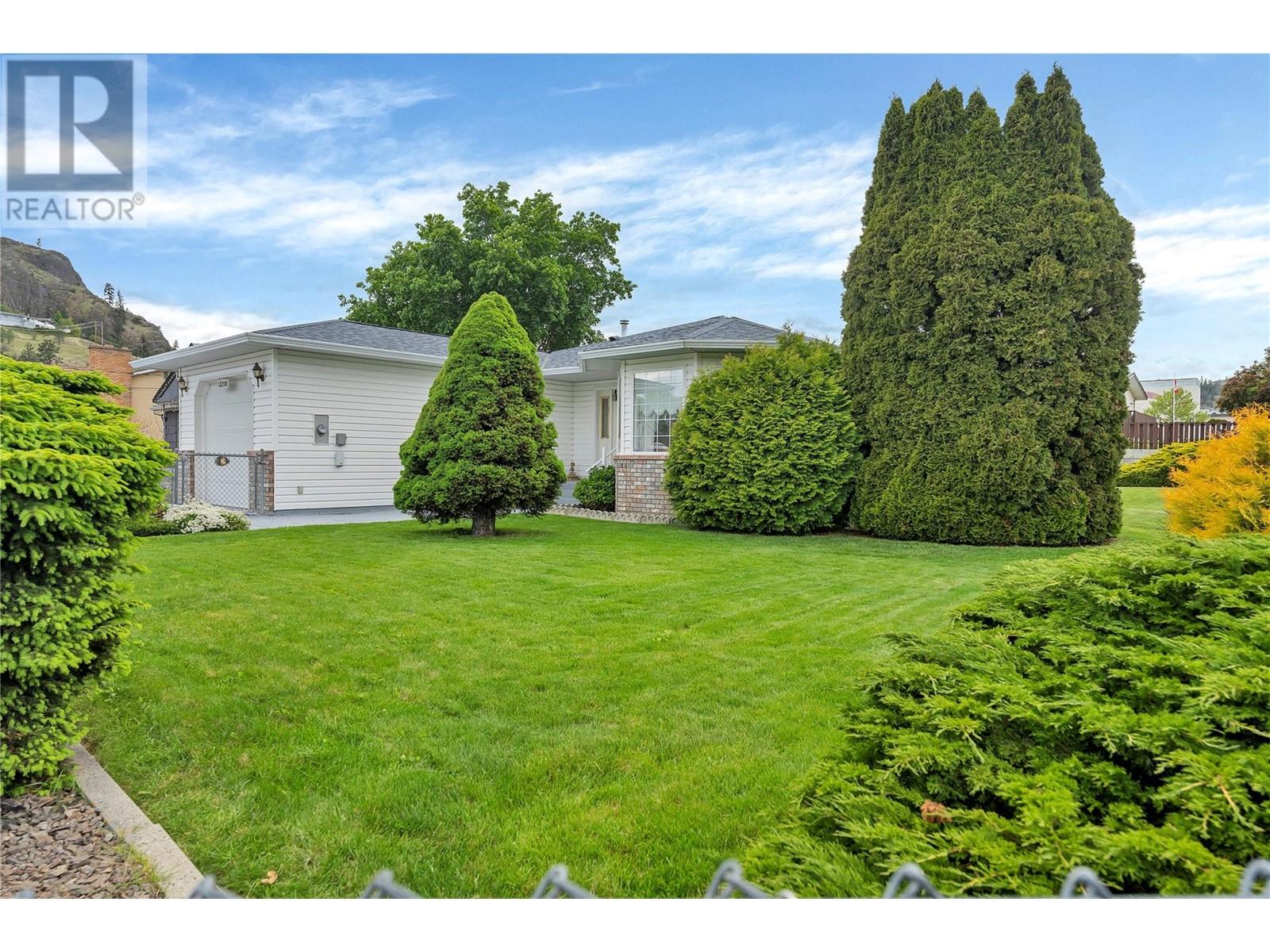 13208 Armstrong Avenue, Summerland, British Columbia  V0H 1Z0 - Photo 21 - 10349025
