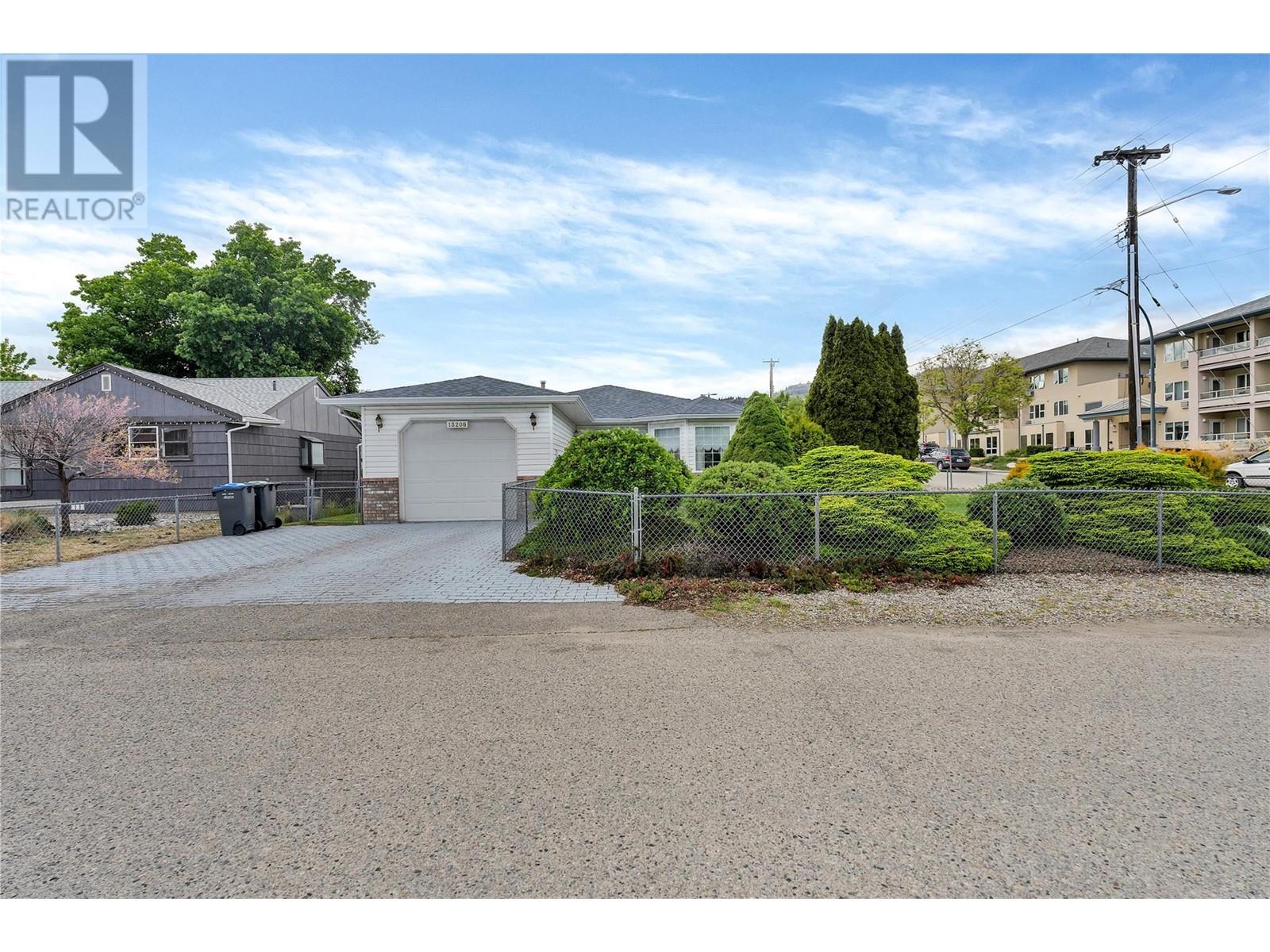 13208 Armstrong Avenue, Summerland, British Columbia