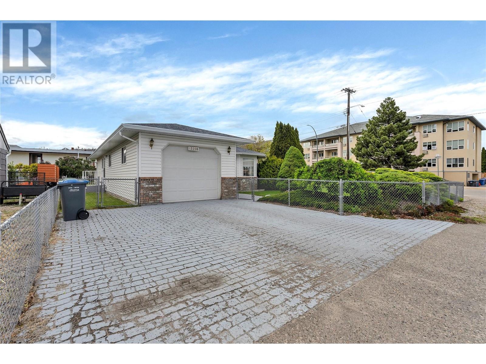 13208 Armstrong Avenue, Summerland, British Columbia  V0H 1Z0 - Photo 31 - 10349025