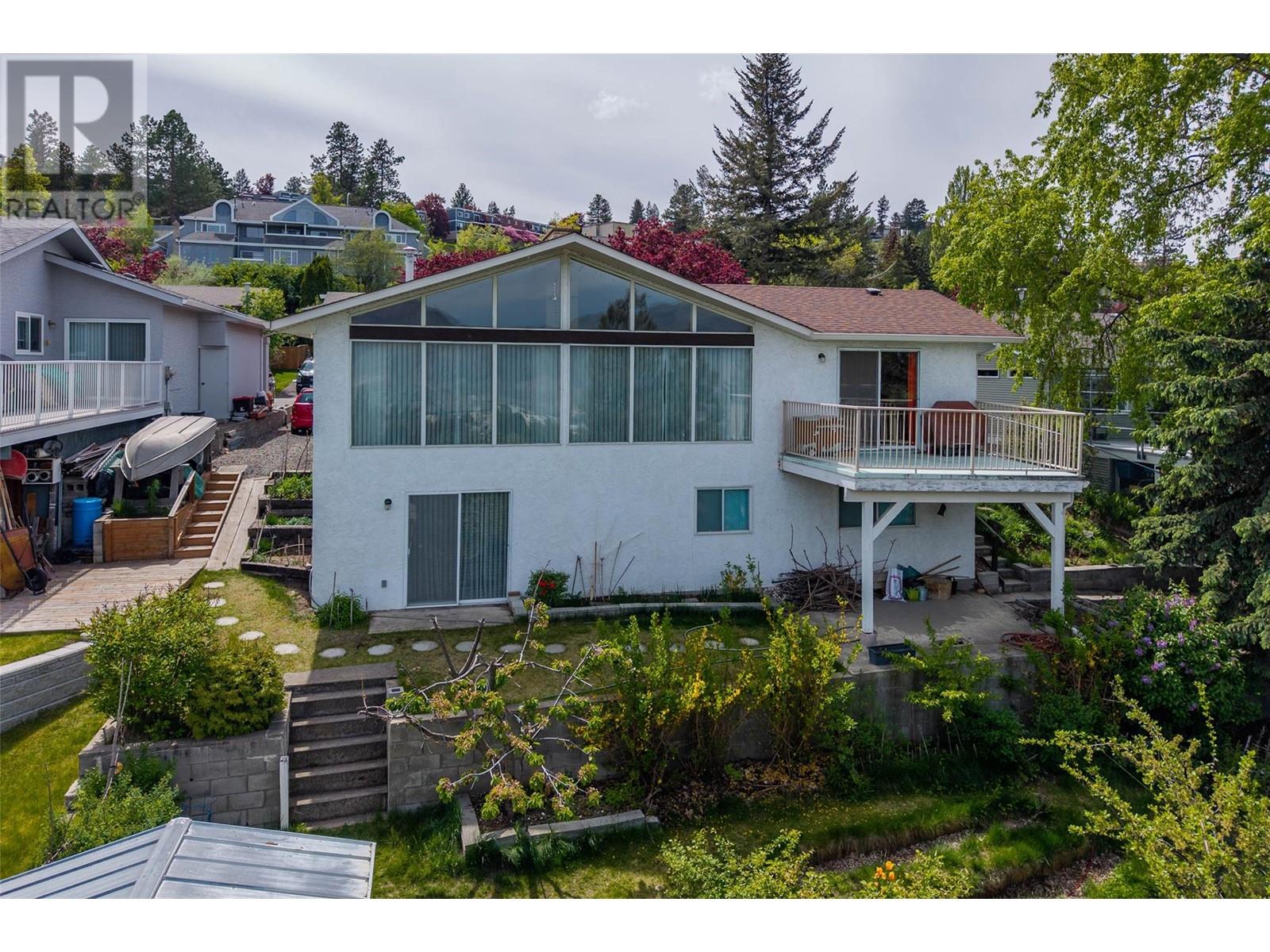 Property at 178 WADDINGTON Drive image 1