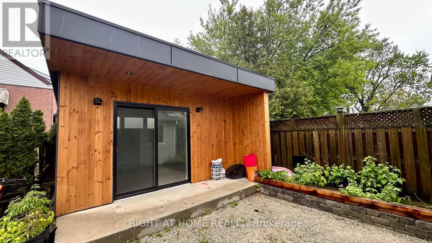 Garden Suite - 21 Northgate Drive, Toronto (Downsview-Roding-Cfb), Ontario  M3K 1R1 - Photo 21 - W12167235