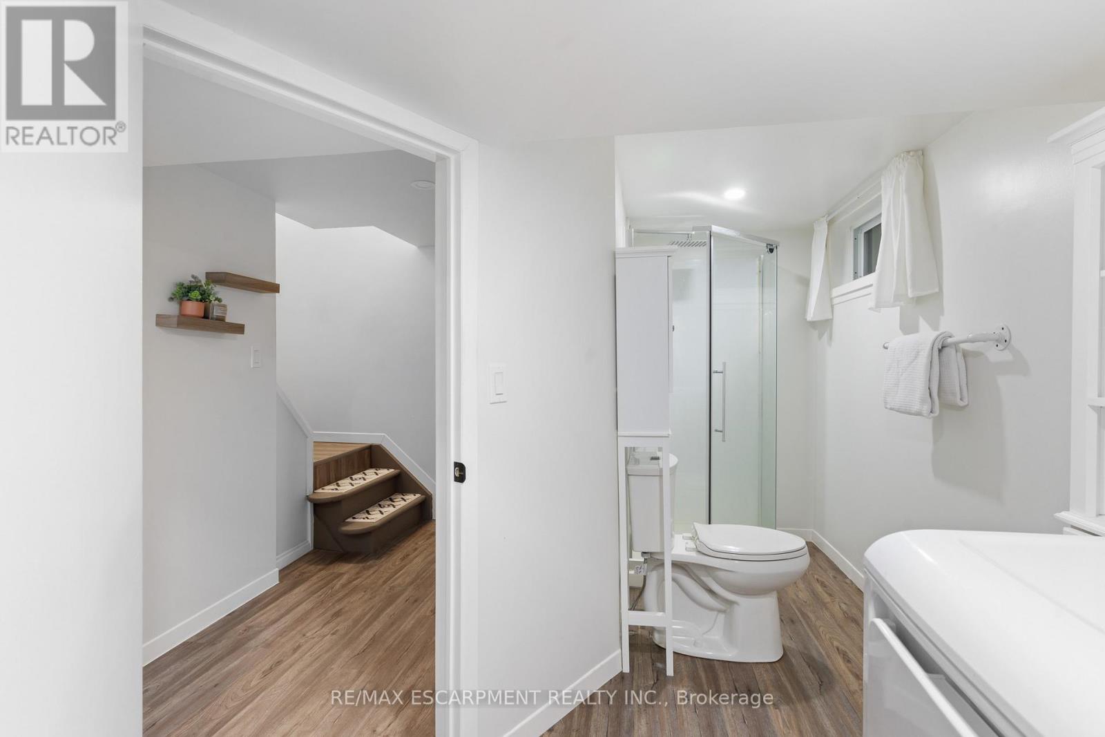 18 Flanders Avenue, St. Catharines, Ontario  L2M 5X3 - Photo 36 - X12167092