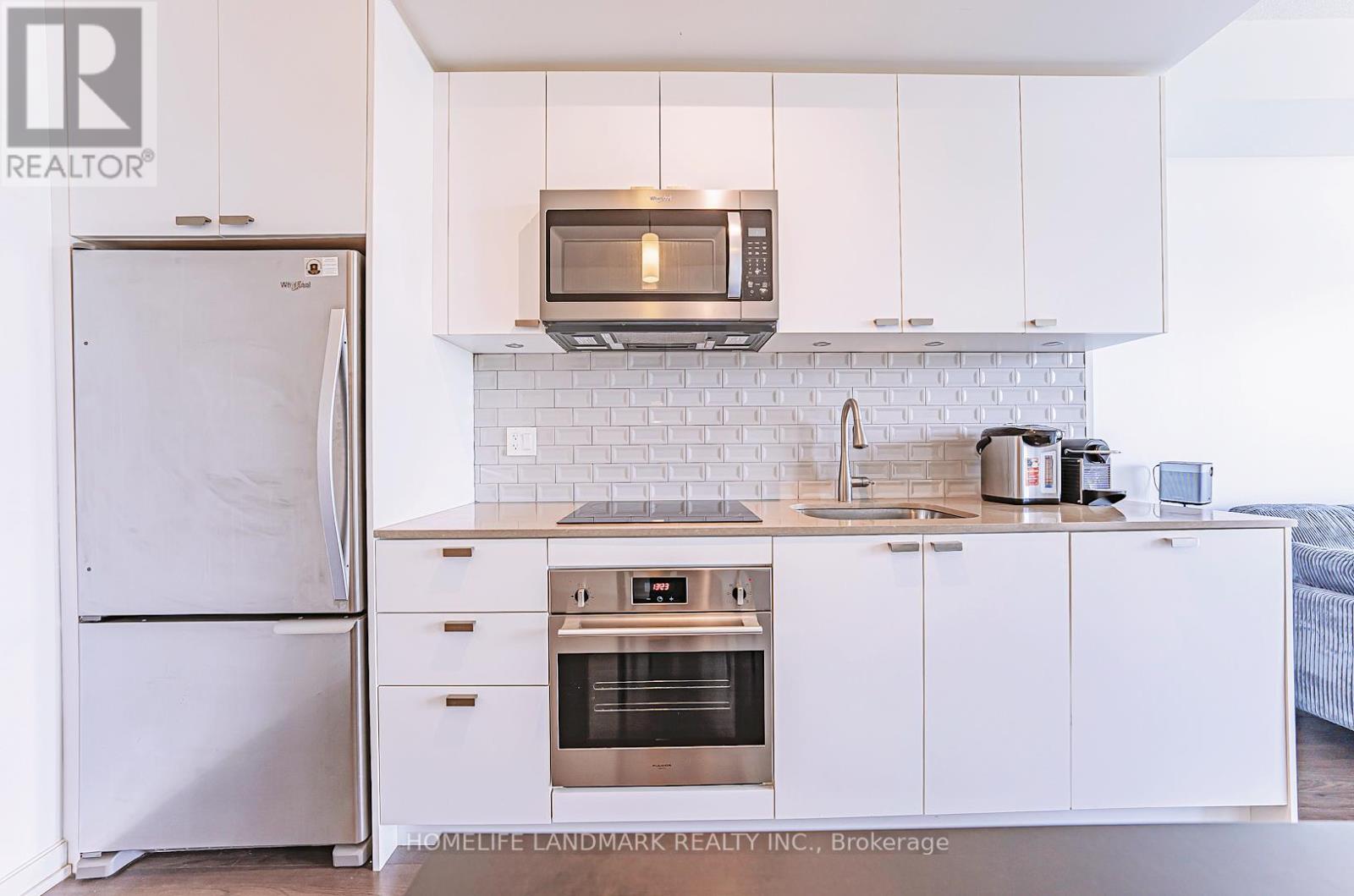 906 - 56 Forest Manor Road, Toronto (Henry Farm), Ontario  M2J 1M6 - Photo 5 - C12167413