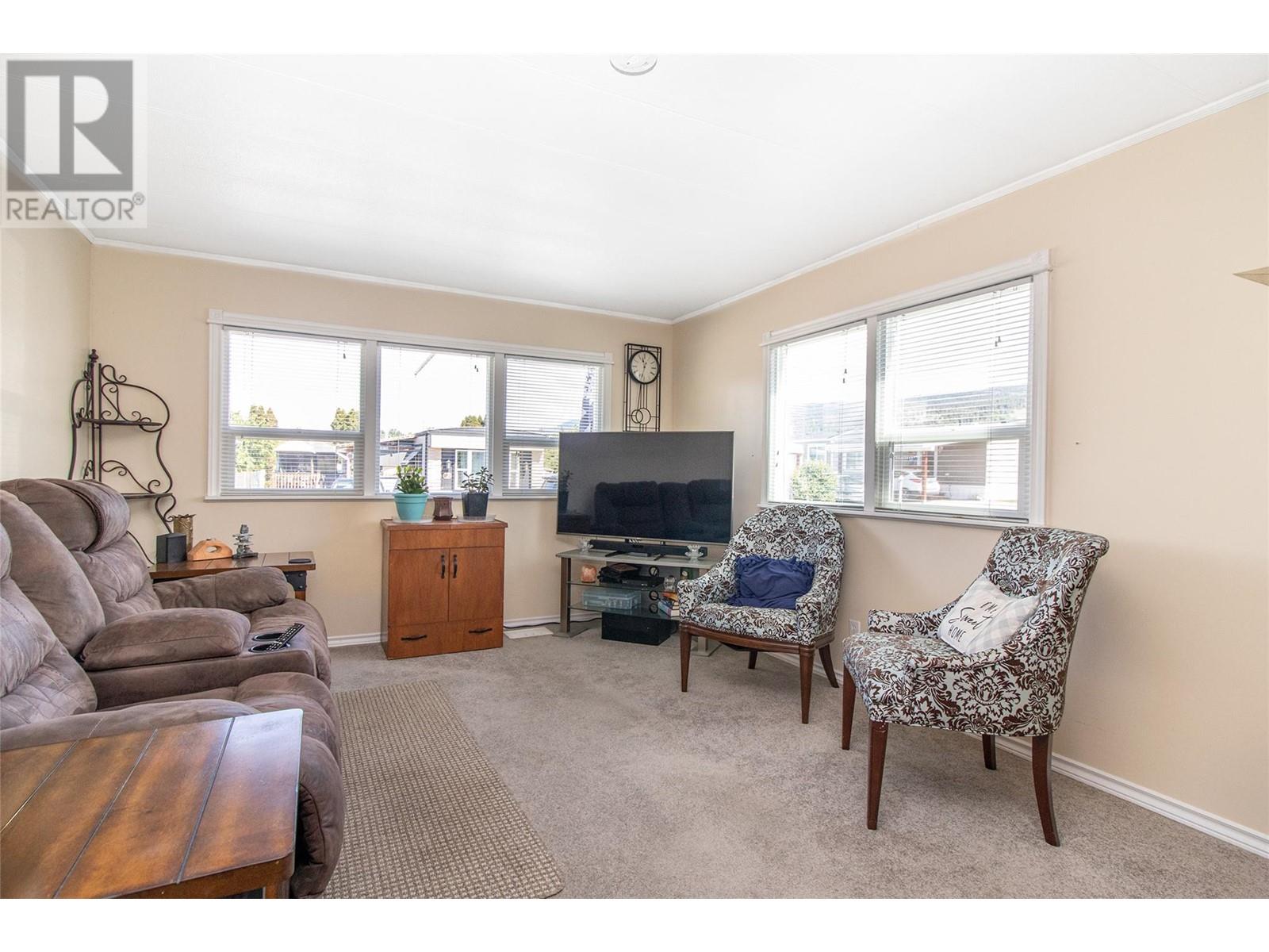 3591 Old Vernon Road Unit# 203, Kelowna, British Columbia  V1X 6P4 - Photo 3 - 10348620
