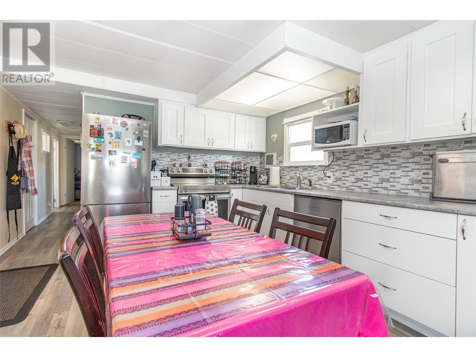 3591 Old Vernon Road Unit# 203, Kelowna, British Columbia  V1X 6P4 - Photo 4 - 10348620