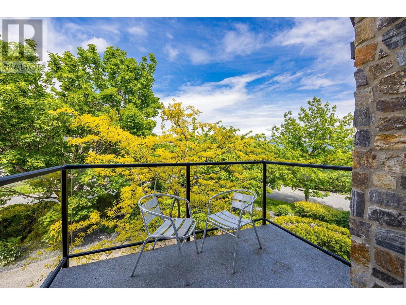 3105 Thacker Drive Unit# 7, West Kelowna, BC V1Z1X5