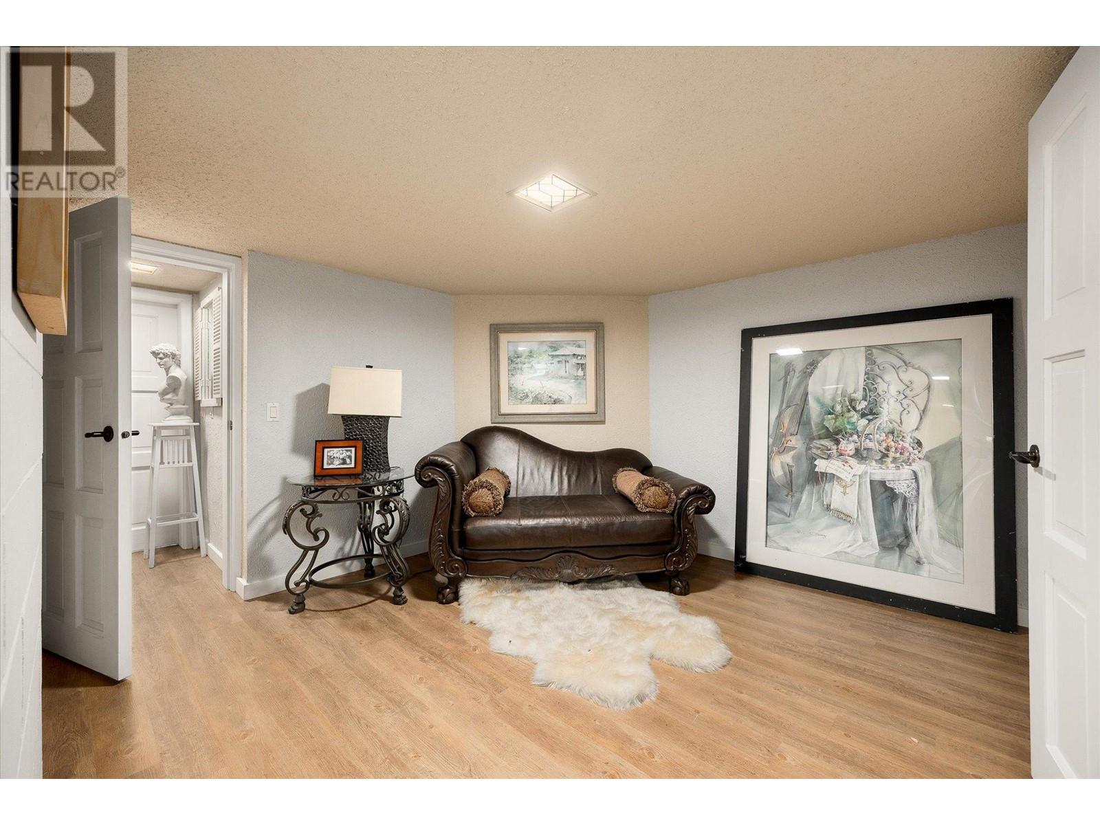 3105 Thacker Drive Unit# 7, West Kelowna, BC V1Z1X5