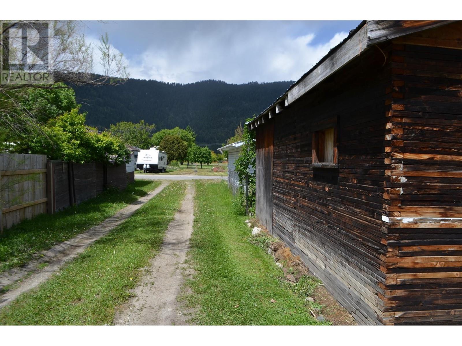 334 Birch Street, Chase, BC V0E1M0