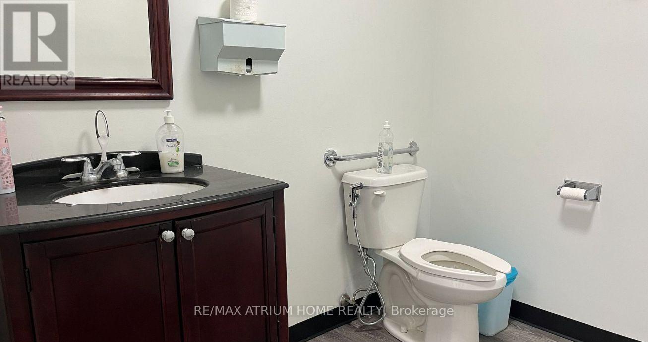 38 - 4181 Sladeview Crescent, Mississauga, Ontario  L5L 5R2 - Photo 7 - W12167401