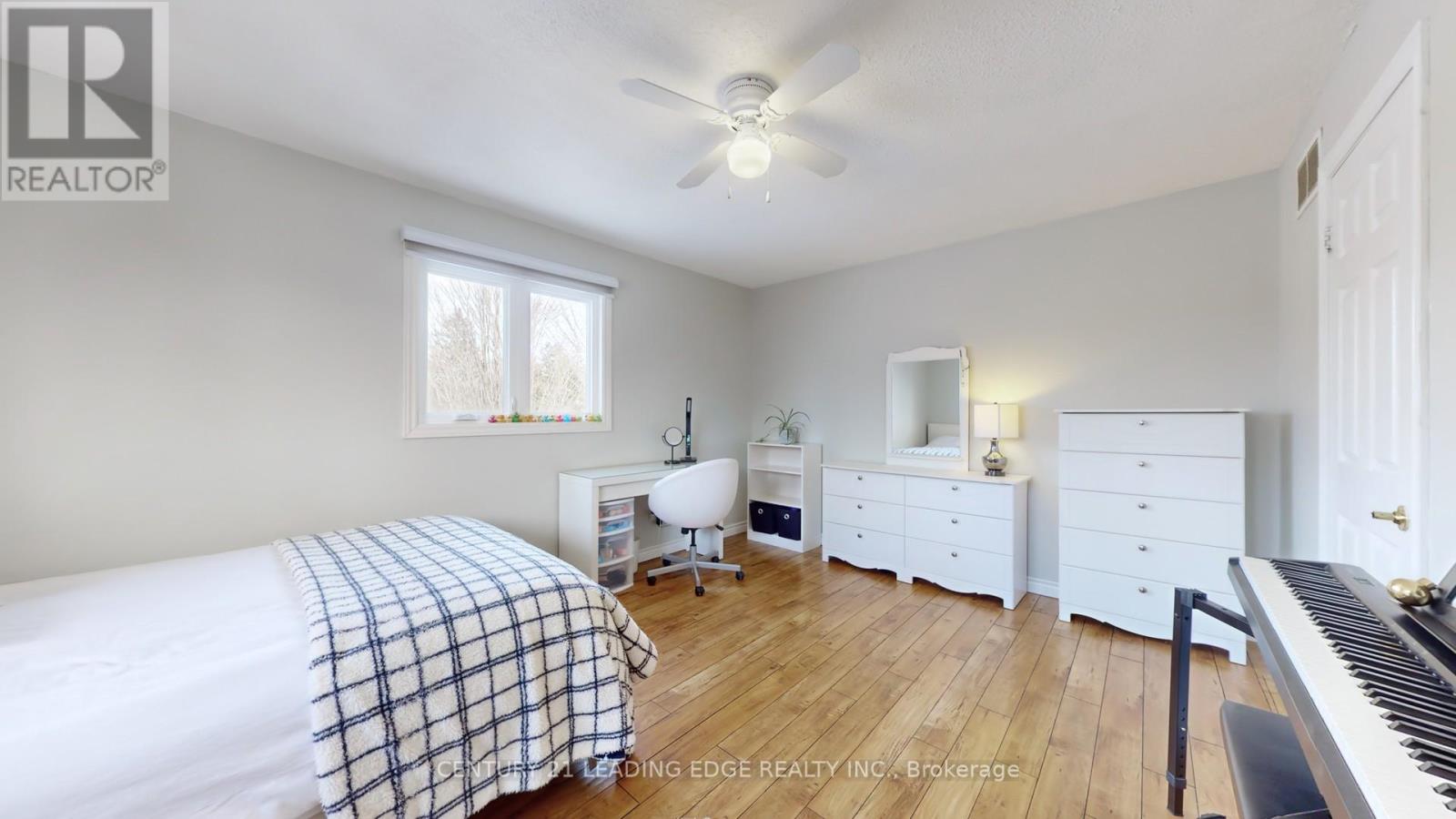 2 Colleen Crescent, Caledon (Caledon East), Ontario  L7C 1E8 - Photo 23 - W12149495