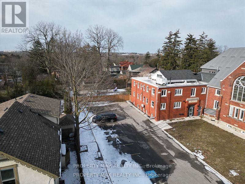 1061 Richmond Street, London East, Ontario  N6A 3J7 - Photo 2 - X12167420