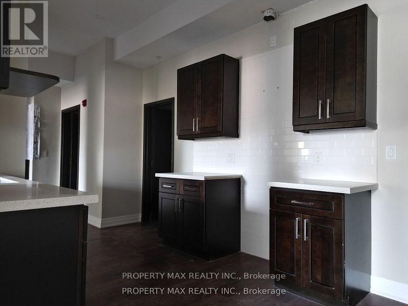 1061 Richmond Street, London East, Ontario  N6A 3J7 - Photo 9 - X12167420