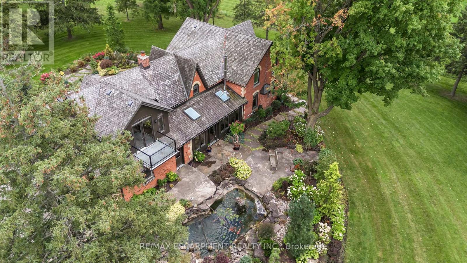 1399 Safari Road, Hamilton, Ontario  L8B 1S6 - Photo 1 - X12167421