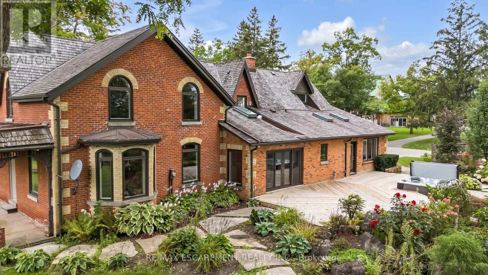 1399 Safari Road, Hamilton, Ontario  L8B 1S6 - Photo 31 - X12167421