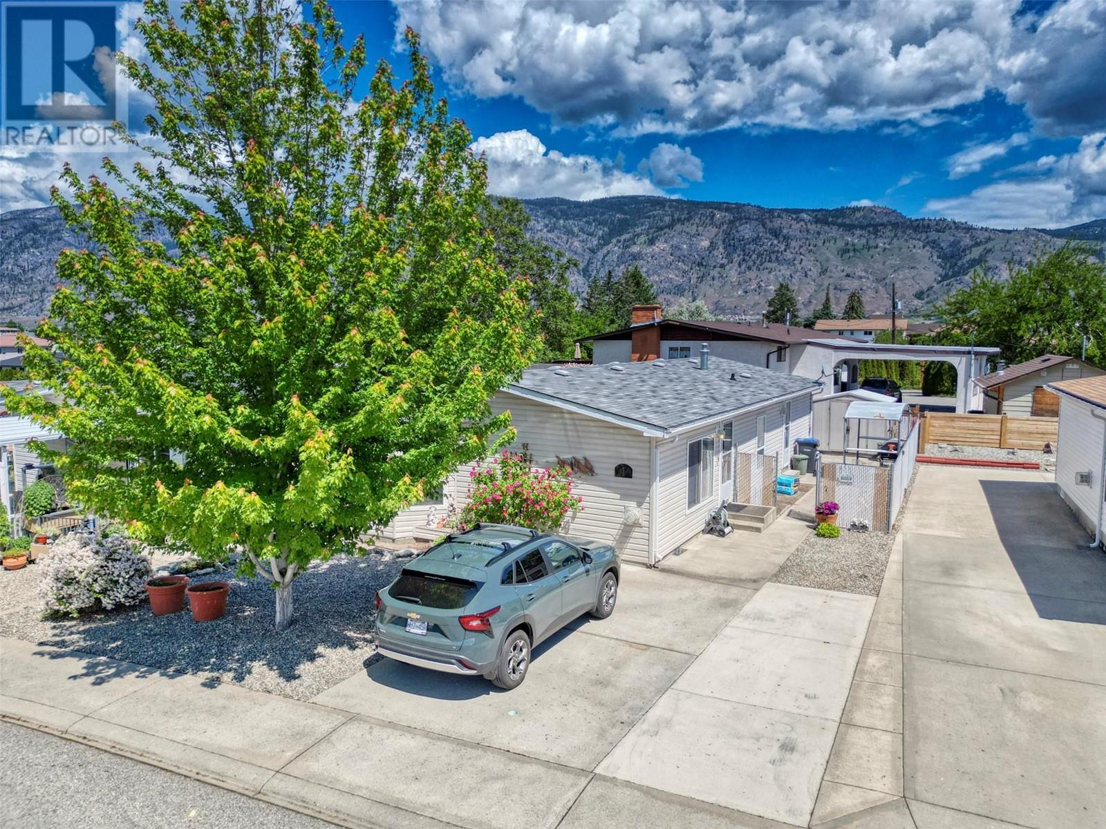 Property at 30 CACTUS Crescent Unit# 4 image 3