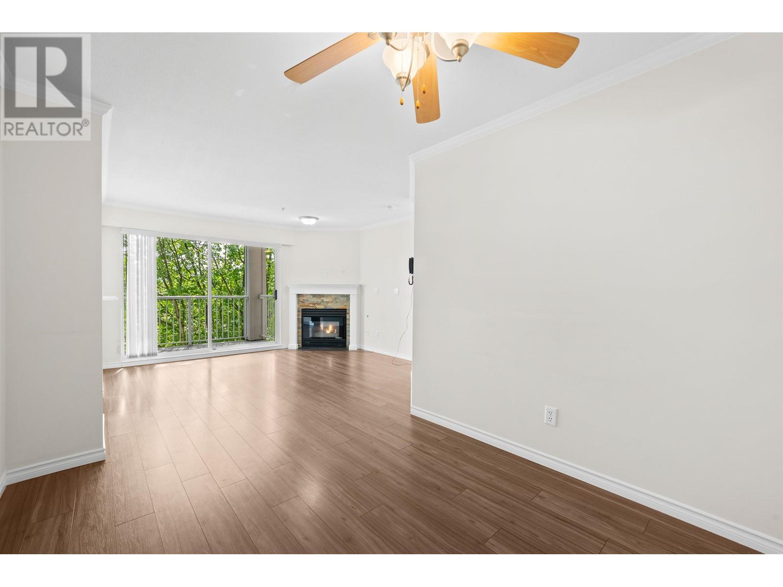 302 135 Eleventh Street, New Westminster, British Columbia  V3M 4C7 - Photo 4 - R3005705