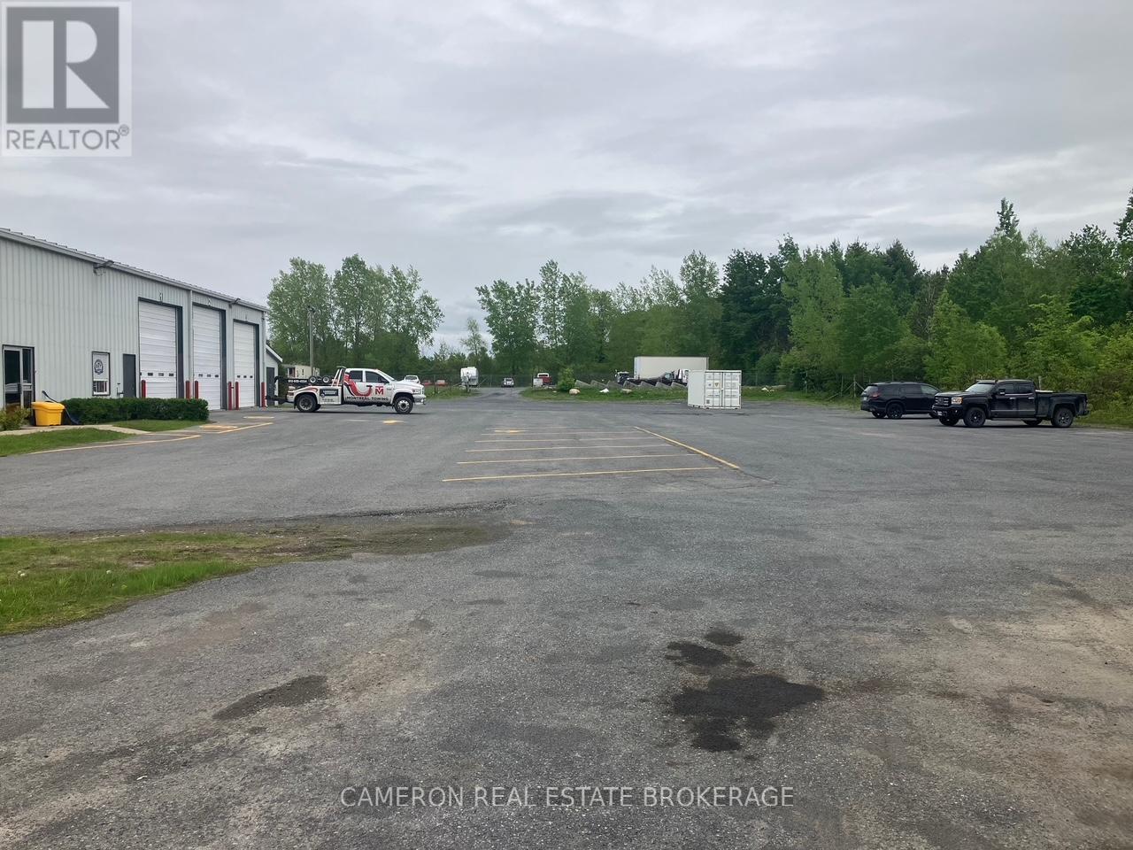 2525 Brookdale Avenue, Cornwall, Ontario  K6J 5X9 - Photo 14 - X12167454