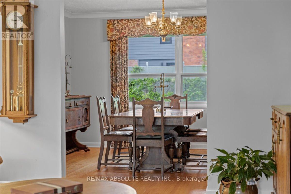 825 Edgeworth Avenue, Ottawa, Ontario  K2B 7Y3 - Photo 21 - X12167440