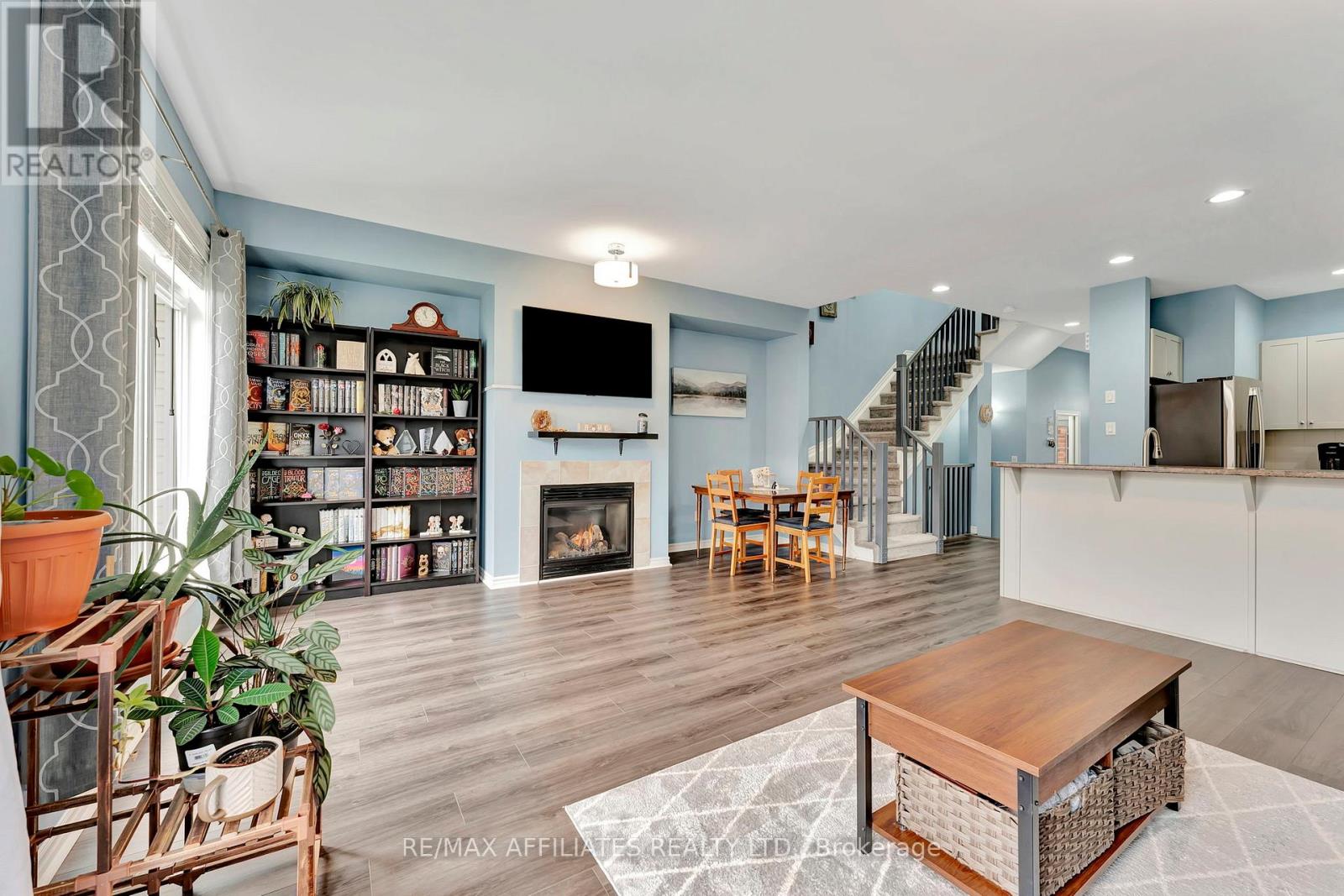 249 Waymark Crescent, Ottawa, Ontario  K2M 0A5 - Photo 16 - X12167505