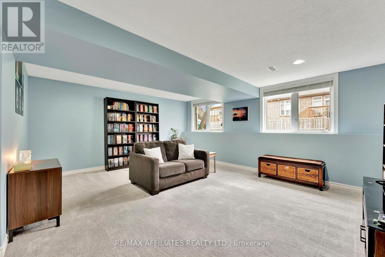 249 Waymark Crescent, Ottawa, Ontario  K2M 0A5 - Photo 32 - X12167505