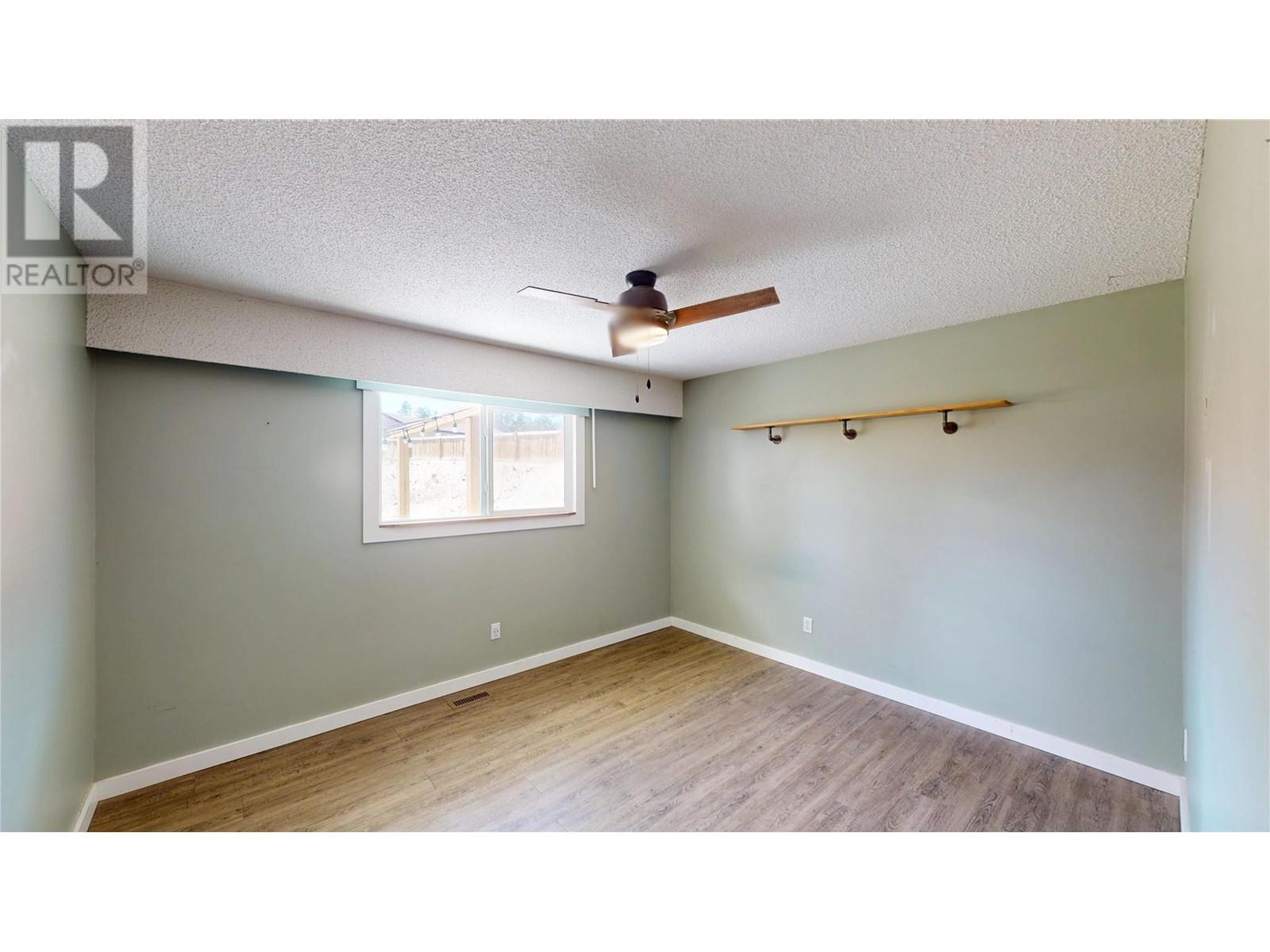 533 WOODLAND Drive NW, Cranbrook, BC V1C6V2